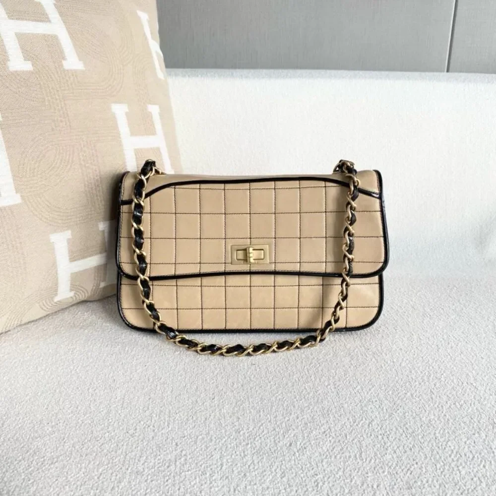 Chanel Women Pre-Loved Bag Very Good Condition